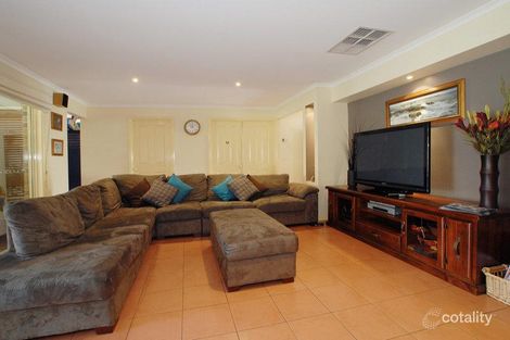 Property photo of 20 Captain Cook Close Skye VIC 3977