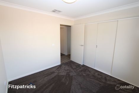 Property photo of 14 Devon Crescent Gobbagombalin NSW 2650