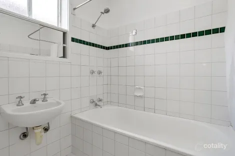 Property photo of 11/79 Alma Road St Kilda VIC 3182