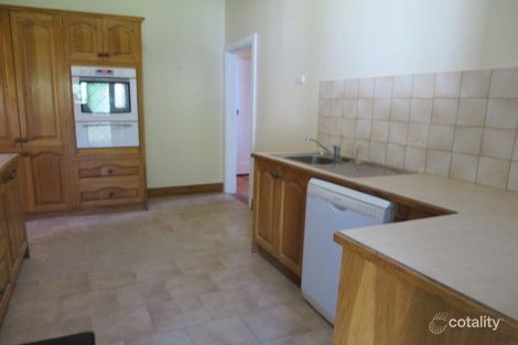 Property photo of 102 Kangaroo Road Hughesdale VIC 3166