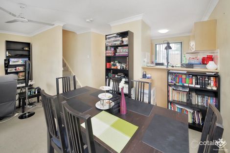 11 Oakmont Ave, Oxley, QLD 4075