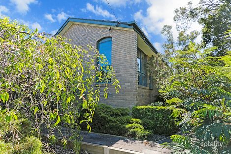 Property photo of 1 Devon Walk Mooroolbark VIC 3138