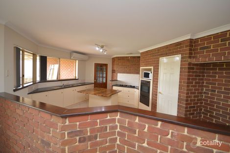 Property photo of 18 Muntries Place Halls Head WA 6210