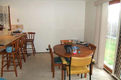 Property photo of 46 Cameron Way Pakenham VIC 3810