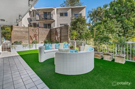 Property photo of 2/5 Australia Avenue Broadbeach QLD 4218