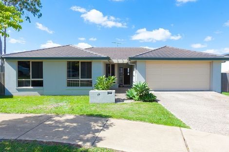 19 Ovals Tce, Springfield Lakes, QLD 4300
