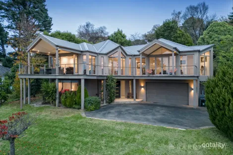 Property photo of 24 Elm Crescent Emerald VIC 3782