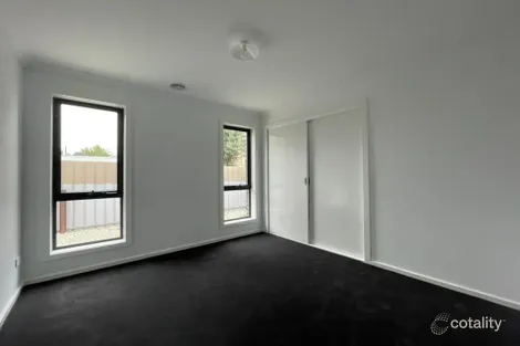 Property photo of 1/121 Sobraon Street Shepparton VIC 3630
