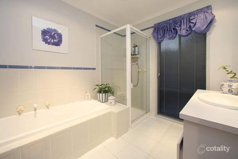 Property photo of 11 Comfort Close Rowville VIC 3178