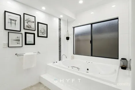 Property photo of 41 Mattingleys Approach Burns Beach WA 6028