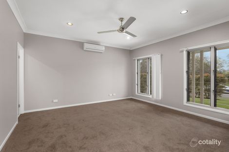 Property photo of 32 Possumwood Place Flinders View QLD 4305