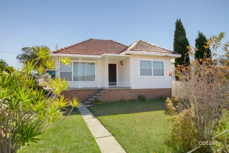 40 Pacific Hwy, Gateshead, NSW 2290