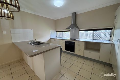 Property photo of 11 Fontwell Court Mount Low QLD 4818