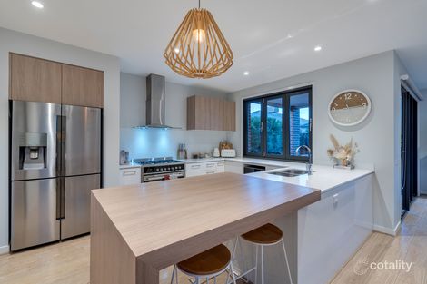 Property photo of 8 Booyong Street Craigieburn VIC 3064