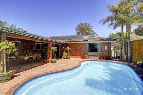 Property photo of 17 Dalgety Crescent Green Point NSW 2251