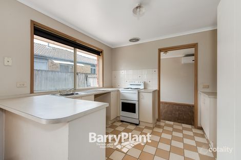 Property photo of 1 Bradley Way Cranbourne West VIC 3977