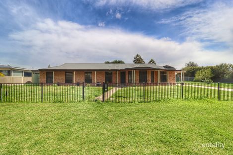 Property photo of 51 Hartley Street Cowra NSW 2794