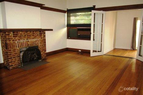 Property photo of 393 Hawthorn Road Caulfield South VIC 3162
