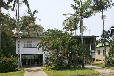 10 Kingsford St, Mooroobool, QLD 4870