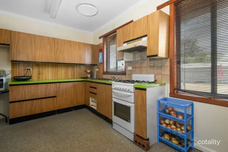 Property photo of 18 Fronsac Avenue Corio VIC 3214