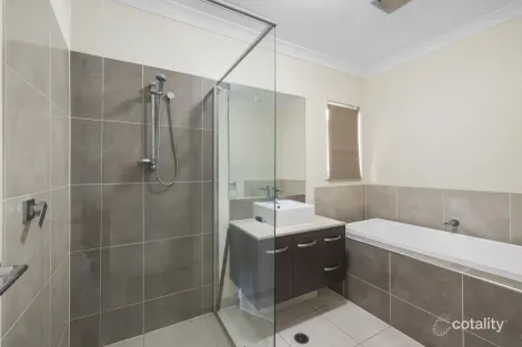 Property photo of 12 Mount Roberts Street Park Ridge QLD 4125
