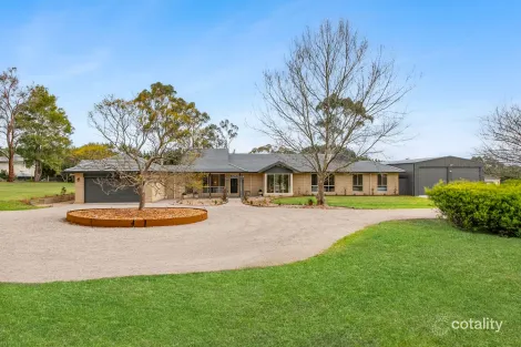 Property photo of 31 Sandstone Island Circle Bittern VIC 3918