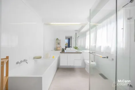 Property photo of 18 Bertram Street Fadden ACT 2904