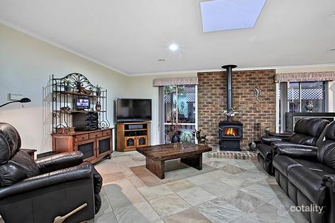 Property photo of 39 Silver Wattle Street Yallambie VIC 3085