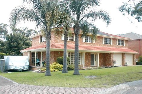 15 Lonsdale Cl, Lake Haven, NSW 2263