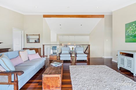 Property photo of 26 Seaview Parade Elanora QLD 4221