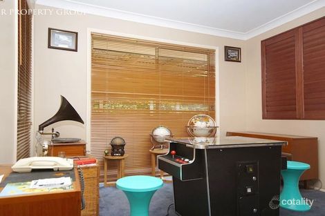 Property photo of 30 Cambridge Crescent Forest Lake QLD 4078