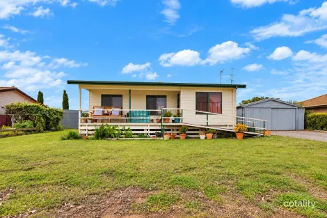 18 Lakin Cres, Tumby Bay, SA 5605
