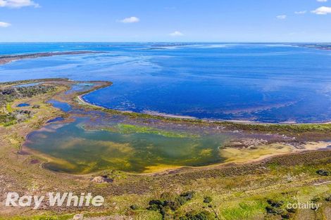 8 Calk Tce, St Leonards, VIC 3223