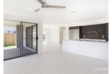Property photo of 11 Splendid Close Pallara QLD 4110