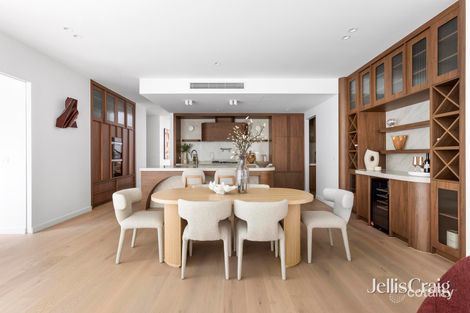 Property photo of 32 Bird Avenue Northcote VIC 3070