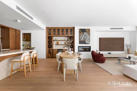 Property photo of 32 Bird Avenue Northcote VIC 3070