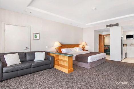 Property photo of 1402/2801-2833 Gold Coast Highway Surfers Paradise QLD 4217