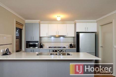 Property photo of 2/22 Lyle Avenue Beaconsfield VIC 3807