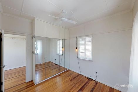 18a Currumbin Creek Rd, Currumbin Waters, QLD 4223