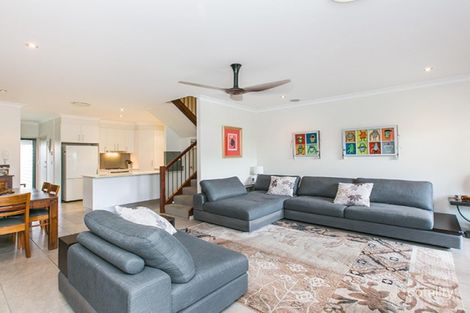 Property photo of 2/96 Hyde Road Yeronga QLD 4104