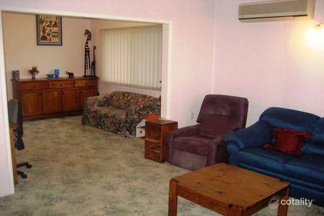 Property photo of 9 Orangefield Street Eastern Heights QLD 4305