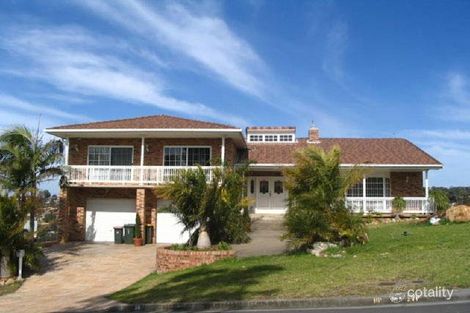 30 Plumwood Cres, Cordeaux Heights, NSW 2526