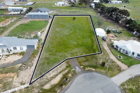 Property photo of 37 Harvest Court Lethbridge VIC 3332