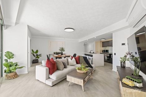 Property photo of 704/18 Fern Street Surfers Paradise QLD 4217