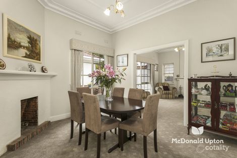 Property photo of 32 Levien Street Essendon VIC 3040