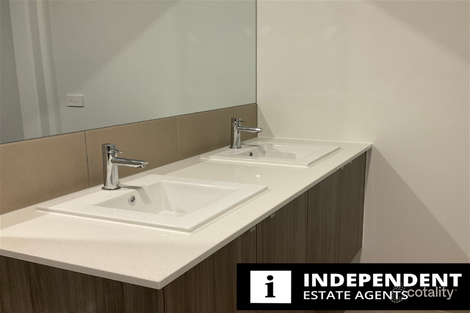 Property photo of 4 Toad Road Clyde North VIC 3978