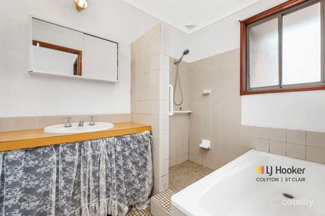 Property photo of 13 Melbourne Street Oxley Park NSW 2760