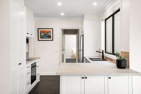 Property photo of 10 Ridgeview Court Leopold VIC 3224