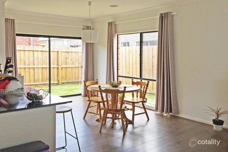 Property photo of 15-17 Badminton Court Marshall VIC 3216