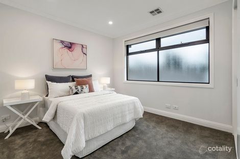 Property photo of 2 Wildwood Place Mulgrave VIC 3170